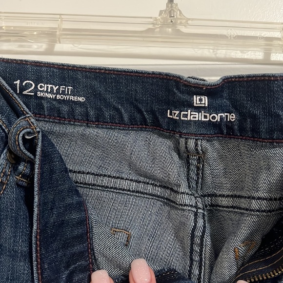 Liz Claiborne Jeans - Picture 2 of 4